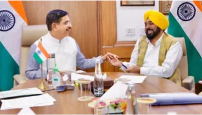 केन्द्र की  पंजाब के155 लाख मीट्रिक टन अनाज की लिफ्टिंग के लिए चलायेगा विशेष ट्रेने