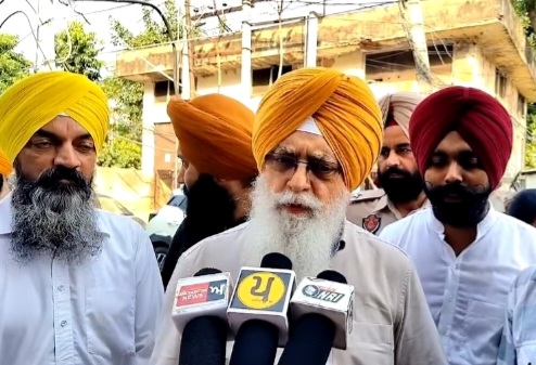 आप नेताओअं का ईडी व सीबीआई के विरुद्ध भाजपा राज्यसभा सांसद तरुण चुघ के धरना-प्रदर्शन