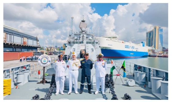 भारतीय नौसेना का जहाज 'त्रिकंड' तंजानिया के दार-एस-सलाम पहूंचा