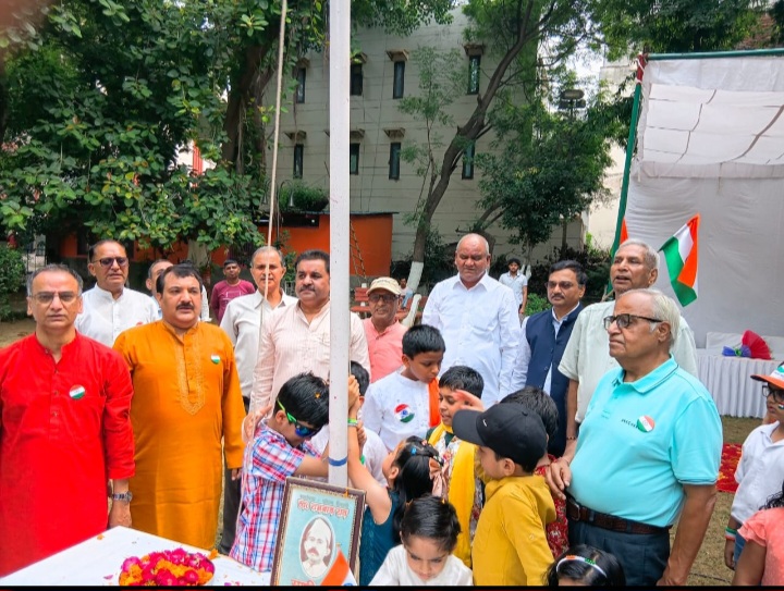 ऐसे राष्ट्रीय पर्व समाज में देशभक्ति की भावना को मजबूत करते हैं - सतीश यादव