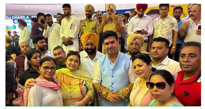 मेयर ने जालन्धर नार्थ की महिलाओ को अपनी बहन बना राखी बंधवाई