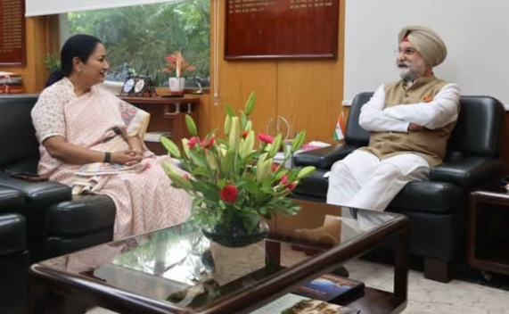 दिल्ली के विकास, जनकल्याण और नागरिक सुविधाओं को लेकर उपराज्यपाल तरनजीत सिंह संधू से महत्वपूर्ण चर्चा