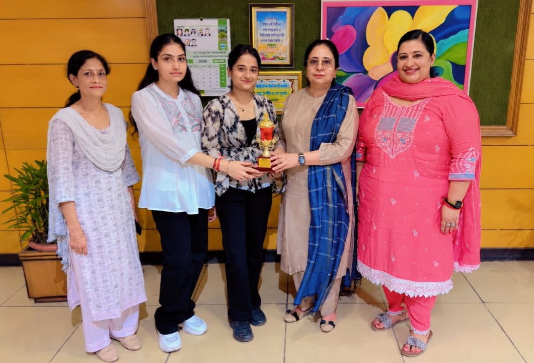 जीएनडीयू कॉलेज के एम.कॉम. विद्यार्थियों ने विश्वविद्यालय परिणामों में मारी बाजी
