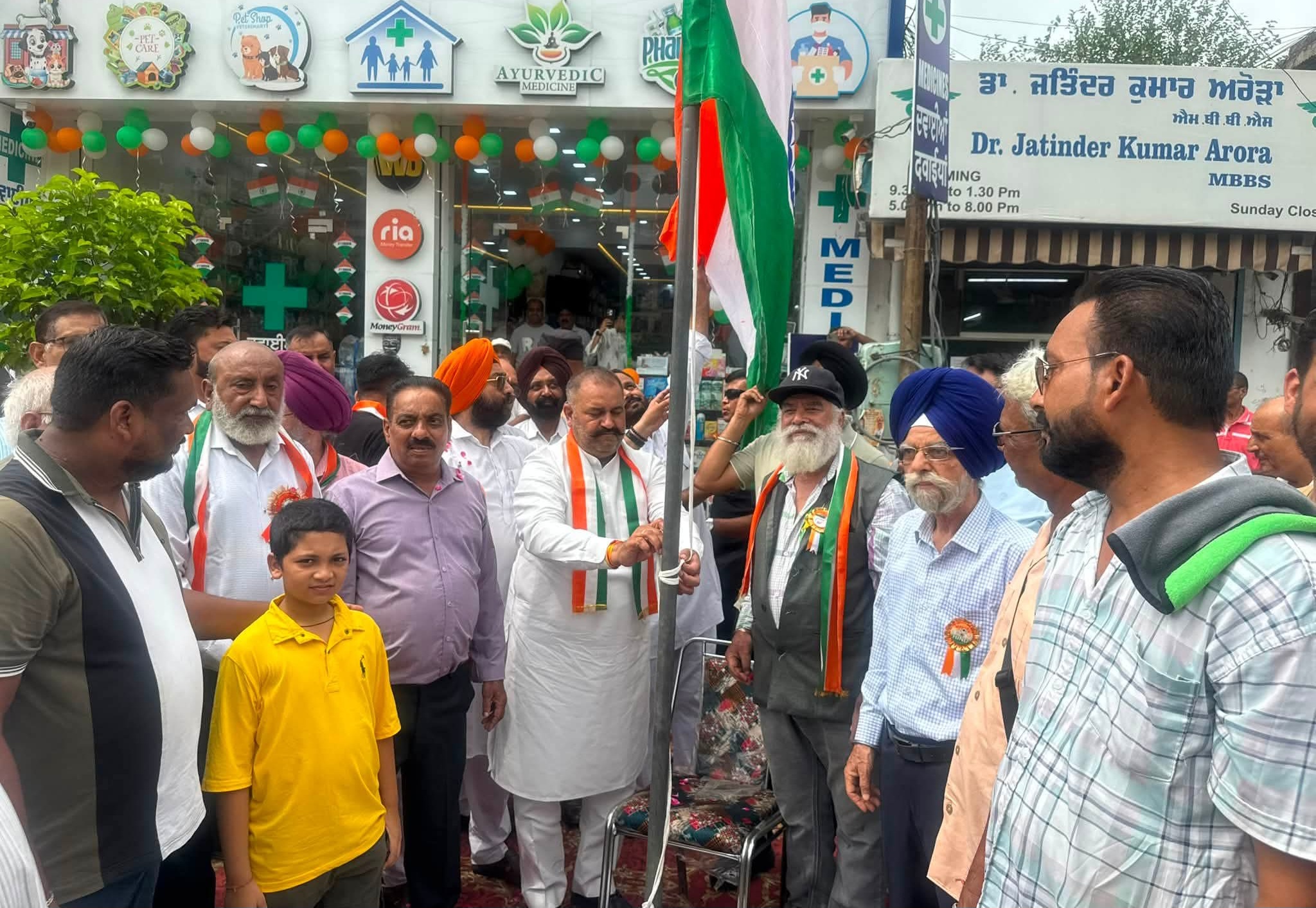 दोआबा खालसा स्कूल मार्कीट एसोसिएशन ने धूमधाम से मनाया 80वां स्वतंत्रता दिवस