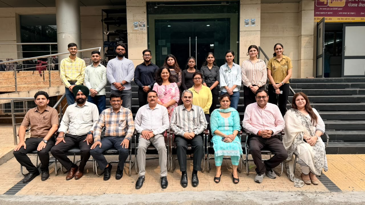 डीएवीआईईटी के विद्यार्थियों ने यूनिवर्सिटी मेरिट सूची में शीर्ष स्थान हासिल किए